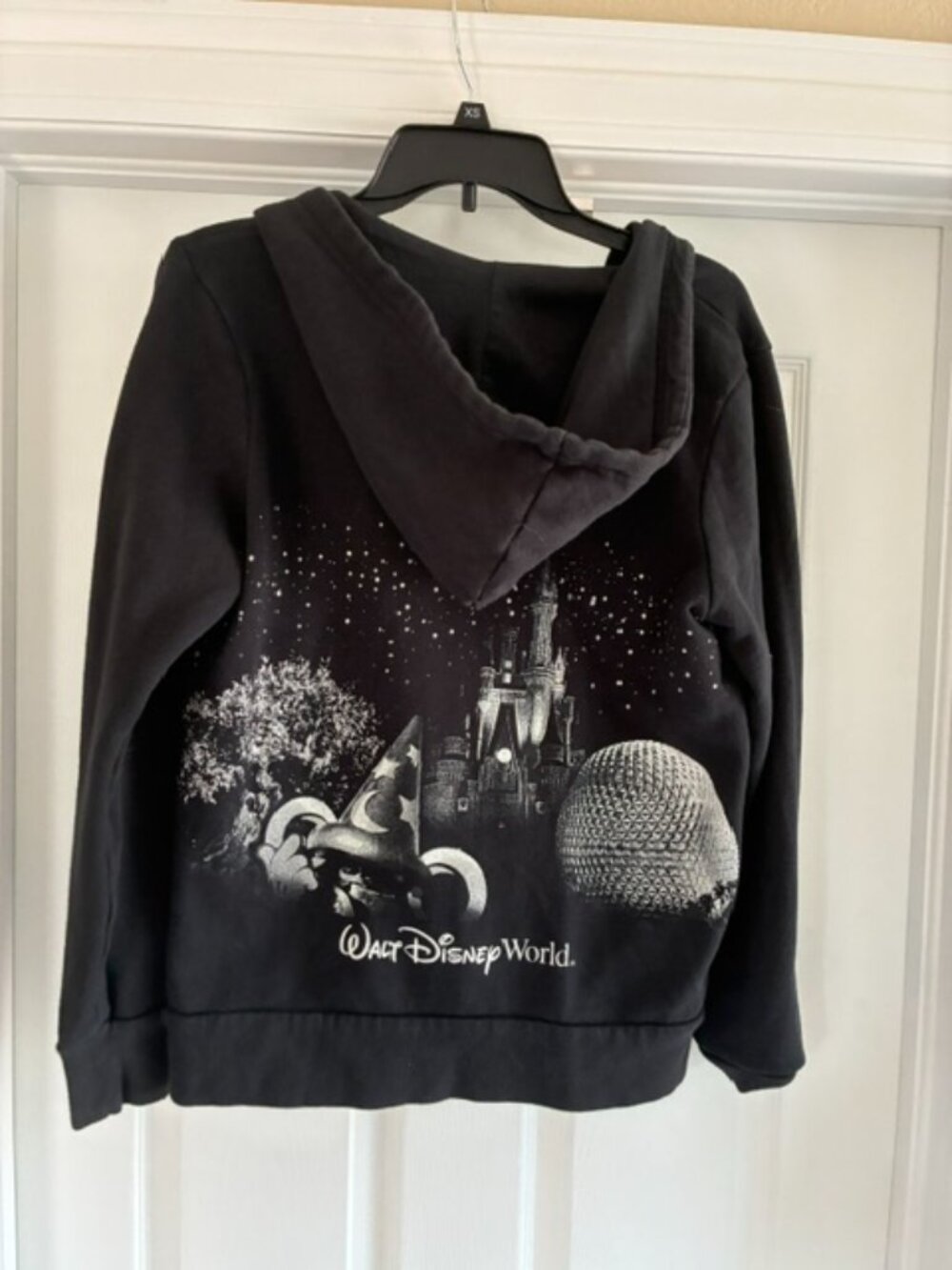 Walt Disney Black zip up hoodie, size Large